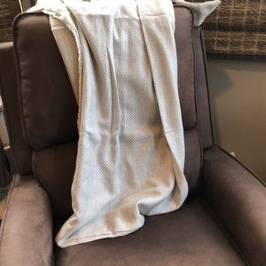 NWT 100% 4 Ply Cashmere Ex Large Throw or Blanket